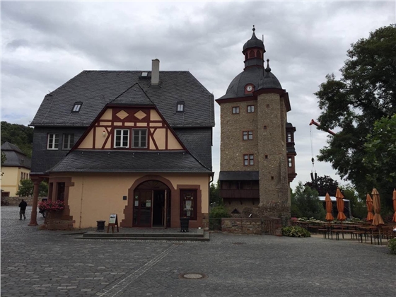 余教授德國鄉(xiāng)村行：雷司令葡萄酒產(chǎn)業(yè)對中國水果產(chǎn)業(yè)有啟示嗎？